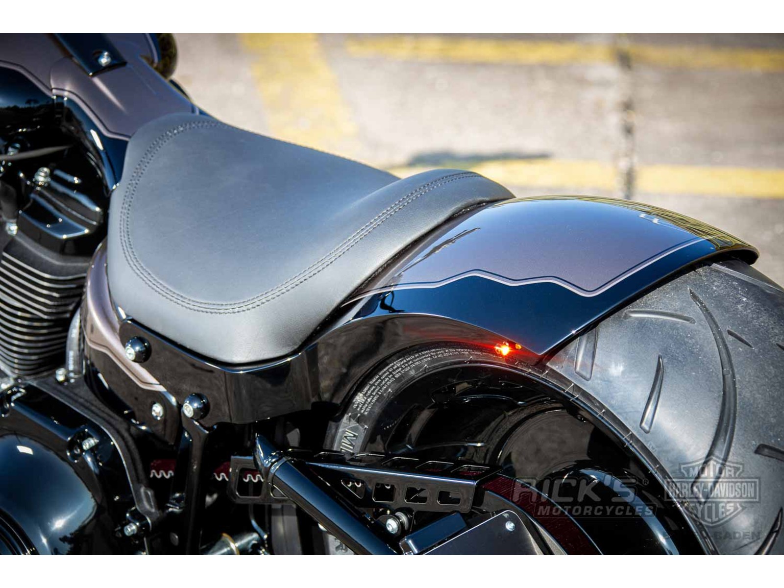 Ricks Harley-Davidson softail m8 fxdr a partir de 2018 Fender guarda Barro delantero acero 