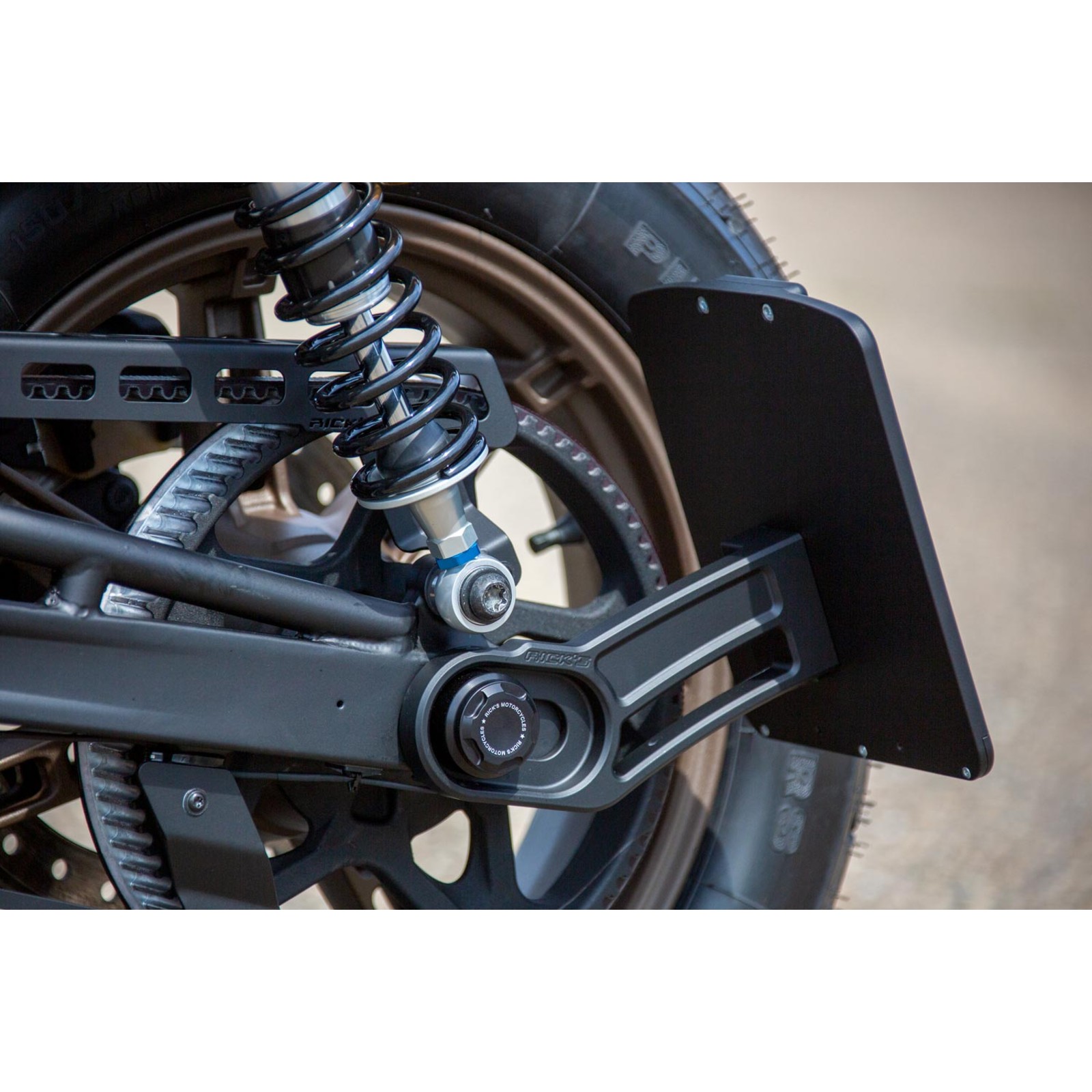 Kennzeichenhalter seitlich M kompatibel mit Harley Davidson Sportster 1200  Custom 04-19 schwarz Craftride ✓ Jetzt Bestellen!