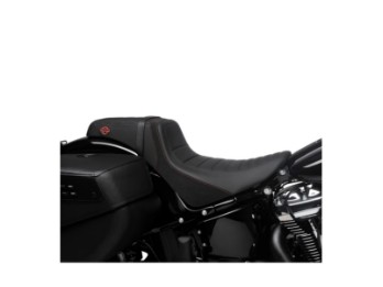 Asiento Switchback Softail costura roja 52000789