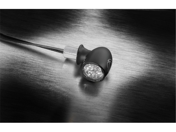 Atto_DF_black_no-light