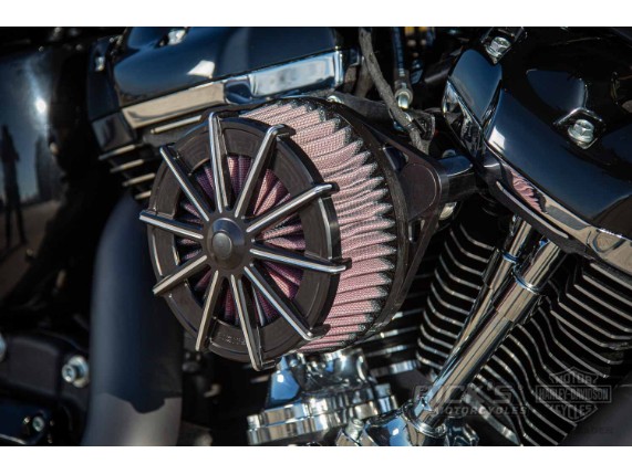 Harley-Davidson-Breakout-Custom-Ricks-030