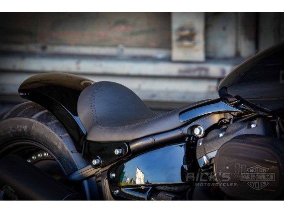 Rick's Motorcycles rear fender Softail M8 from 2018, narrow