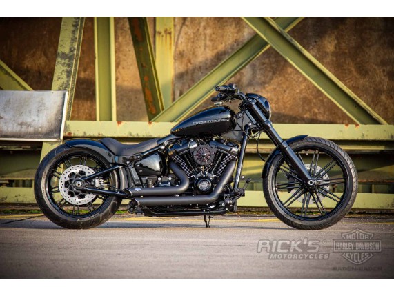Harley-Davidson-Milwaukee-Eight-Breakout-black-002