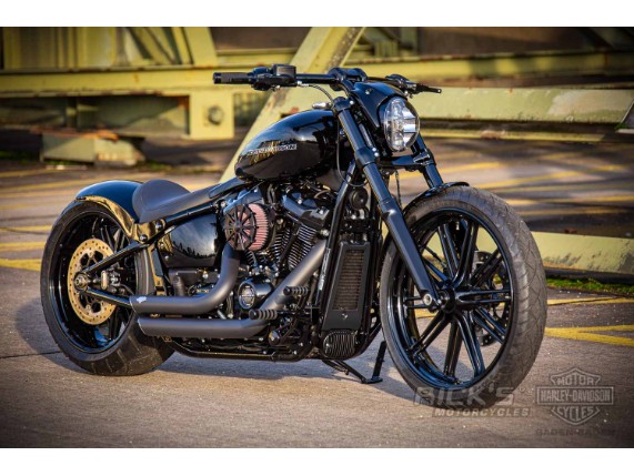 Harley-Davidson-Milwaukee-Eight-Breakout-black-004