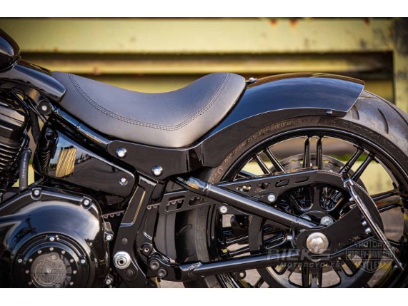 Harley-Davidson-Milwaukee-Eight-Breakout-black-034