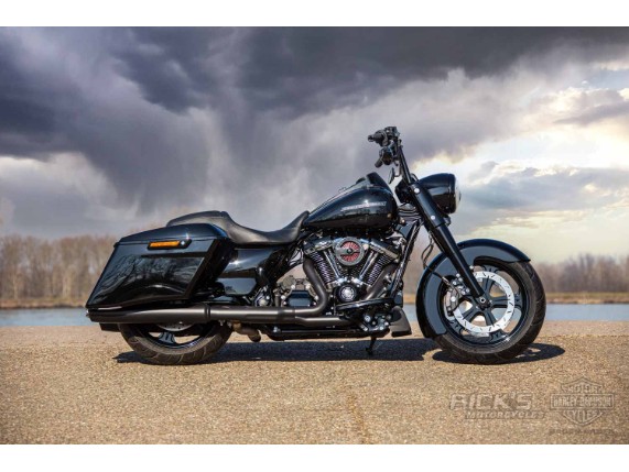 Harley-Davidson-Road-King-180er-Ricks-Custom-013