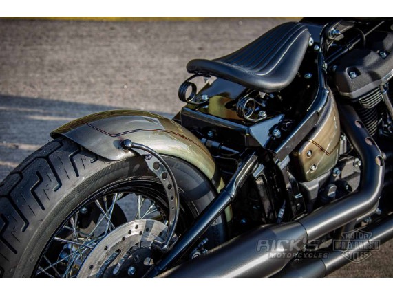 Harley-Davidson-Street-Bob-Bobber-020