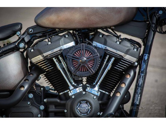Harley-Davidson-Street_Bob_Bobber-Ricks-013