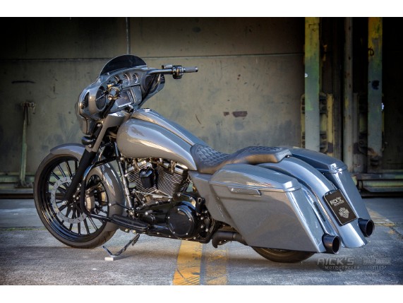 Harley-Davidson_Street_Glide-Custom-Ricks021_Kopie