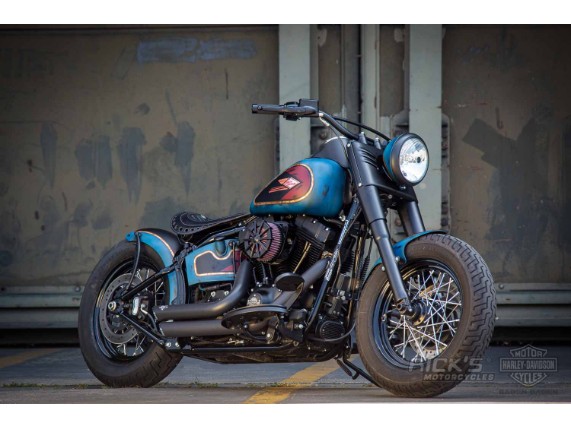 Harley-Davidson-Twin-Cam-Softail-Slim-Bobber-lang-002-1