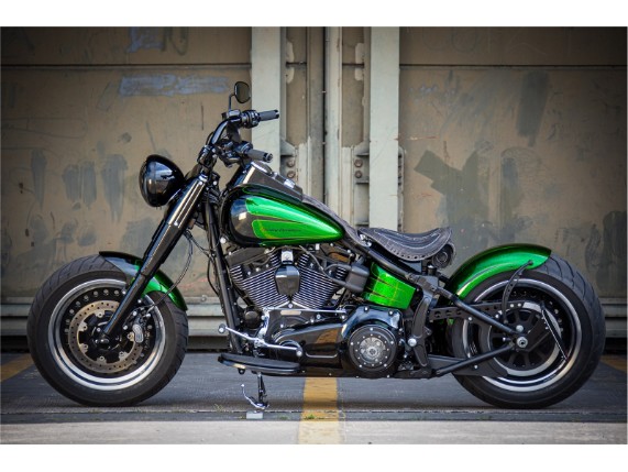 Harley-DAvidson_TwinCam_Softail_Slim_Bobber-026