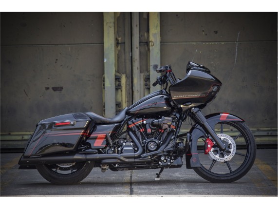 Harley_Road_King_Screaming_Eagle_Custom_-_045