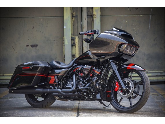 Harley_Road_King_Screaming_Eagle_Custom_-_052