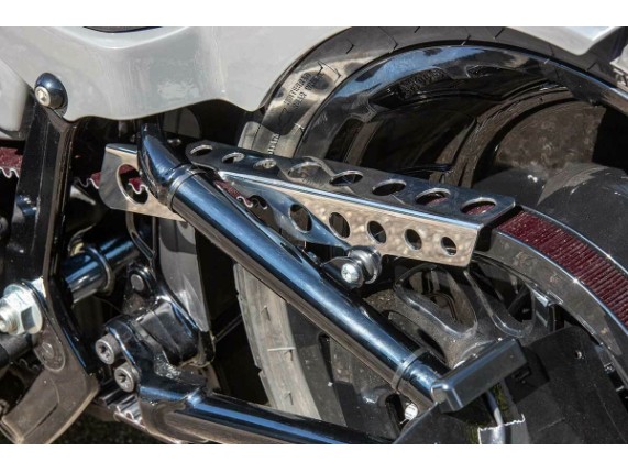 Ricks-Harley-Beltabdeckung-Softail-2018-Riemenschutz-rund-ausgespart-poliert-283416342158-3