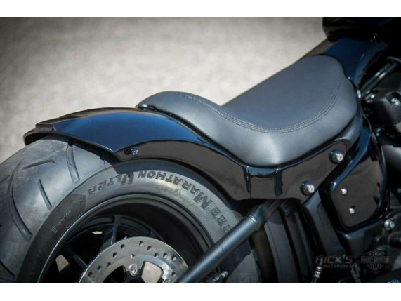 Ricks-Harley-D-Softail-Fat-Bob-2018-180200er-Schutzblech-Fender-Int-Rcklicht-283553447258
