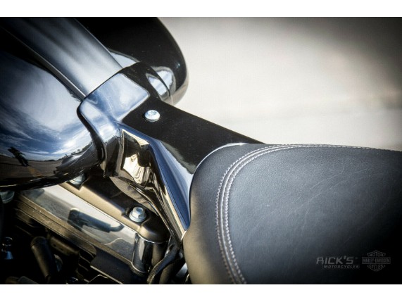 Ricks-Harley-Softail-Breakout-13-17-Kit-fr-8240er-Schutzblech-Fender-hinten-283400419633-7
