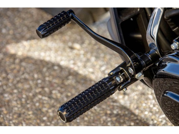 Ricks-Harley-Softail-Mil8-ab-2018-Aust-Fahrer-Furaste-AK47-schwarz-OEM-Aufn-273728718898-2