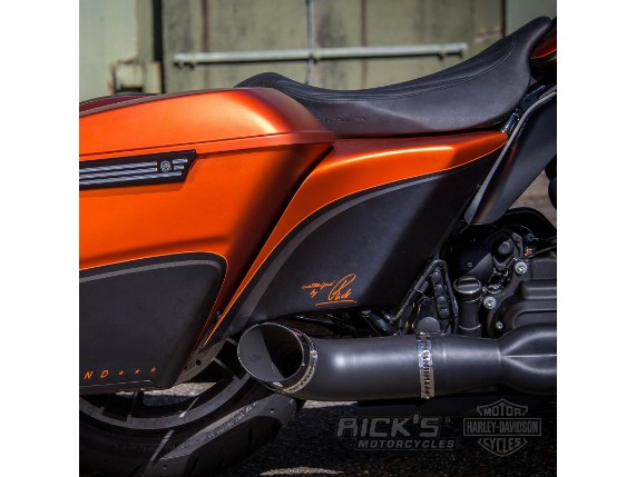 Ricks-Harley-Touring-Sidefiller-linksrechts-zu-Umbaukit-Rick-Rod-ab-2014-283415365070-7