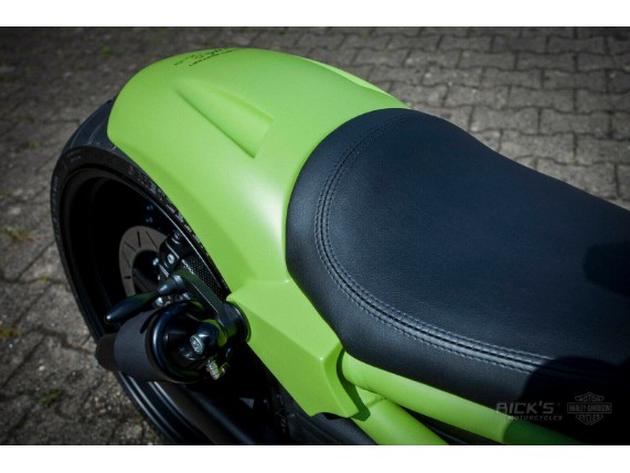 Ricks-Harley-V-Rod-02-06-280er-Short-Cut-Race-Hinterradabdeckung-GFK-283399009965