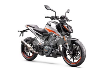 390 DUKE
