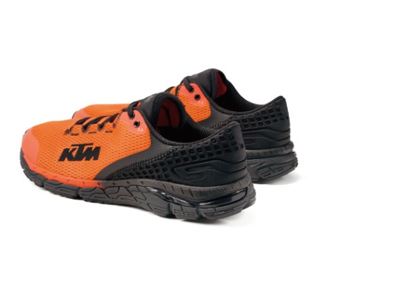 pho_pw_90_rs_231618_3pw19719xx_coporate_shoes_back__sall__awsg__v1