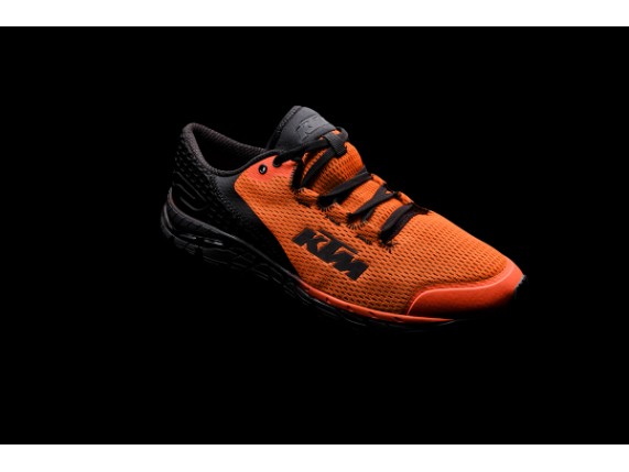 pho_pw_highlight_231803_3pw19719xx_corporate_shoes_highlight__sall__awsg__v1