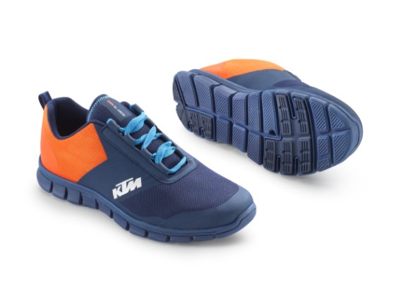 pho_pw_pers_vs_331989_3pw21002170x_replica_shoes_front__sall__awsg__v1