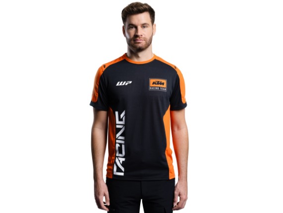 pho_pw_pers_vs_3pw24000410x_team_tee_onmodel_front_alternative___kopie__sall__awsg__v1