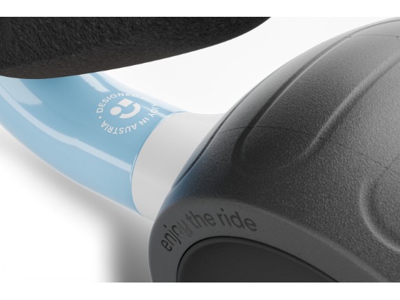 3to2-0009 WOW Detail View Blue 01