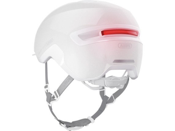 94322_HUD_Y_PURISTIC_QUARTER_REAR_SK_3