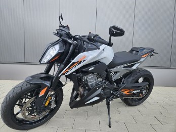 790 DUKE L 2023