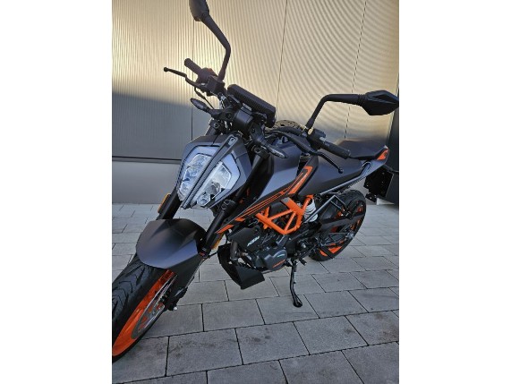 KTM 125 DUKE E5, VBKJPA406PC023760
