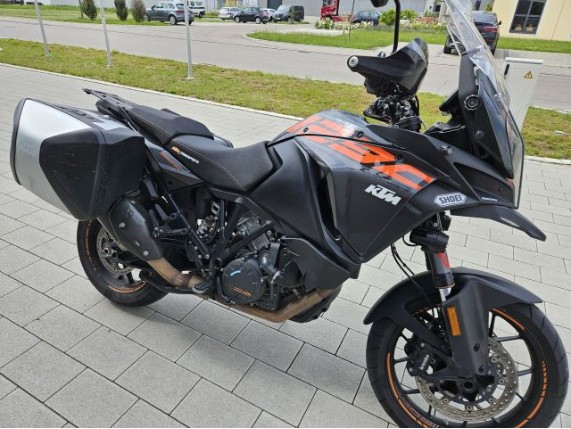 KTM 1290 SUPER ADVENTURE S, VBKV79401HM976887