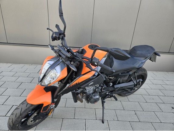 KTM 890 DUKE L, 0008480