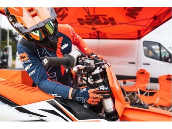 pho_pp_mon_570244_my24_ktm_250_sx_f_cuo_details_parts__sall__awsg__v1