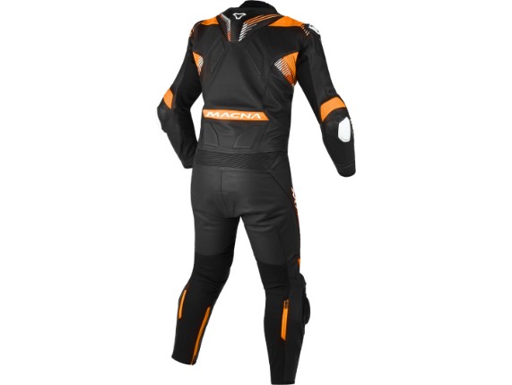 Macna_Armadyl-2pc_166.4109.132_2