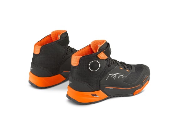 pho_pw_pers_rs_3pw25000060x_ktm_cr_x_ds_rid_shoes_back__sall__awsg__v2