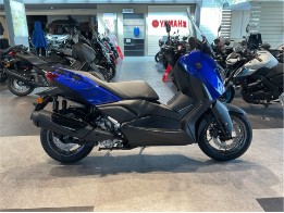 X-MAX 300