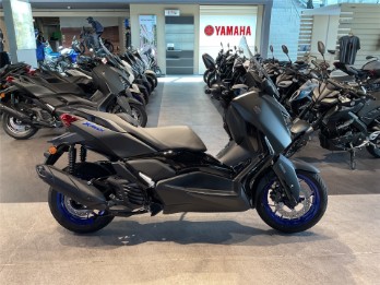 XMAX 125