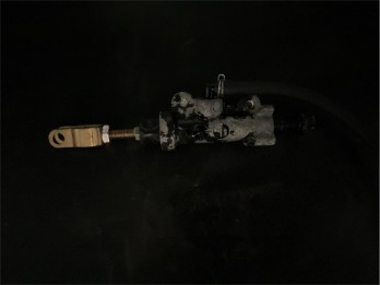 Hauptbremszylinder TT 600 R