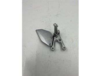 Fußraste vorne links komplett 1WD-F7442-00 MT03 YZF-R3