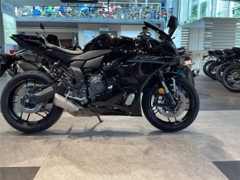 R7