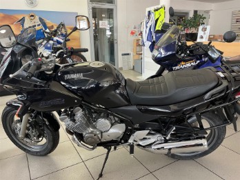 XJ 600 S