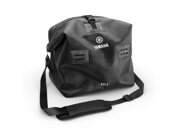 23P-FTCBA-00-00-Waterproof-Inner-Bag-EU-Studio-001_Tablet