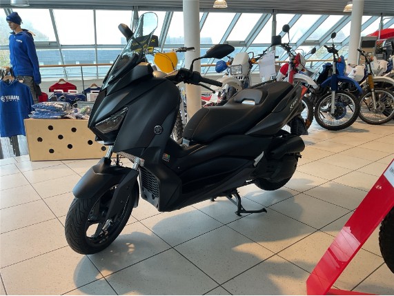 7151552d1e204708b1d3279d40651547