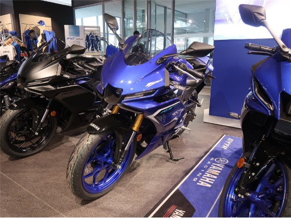 Yamaha YZF-R3, 0016440
