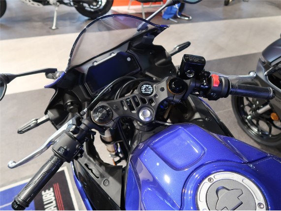 Yamaha YZF-R3, 0016440