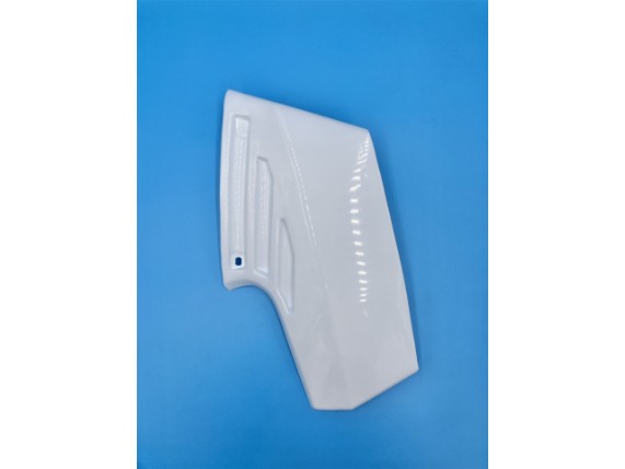 Z2100-090-01 Kühlerverkleidung DT80 weiß