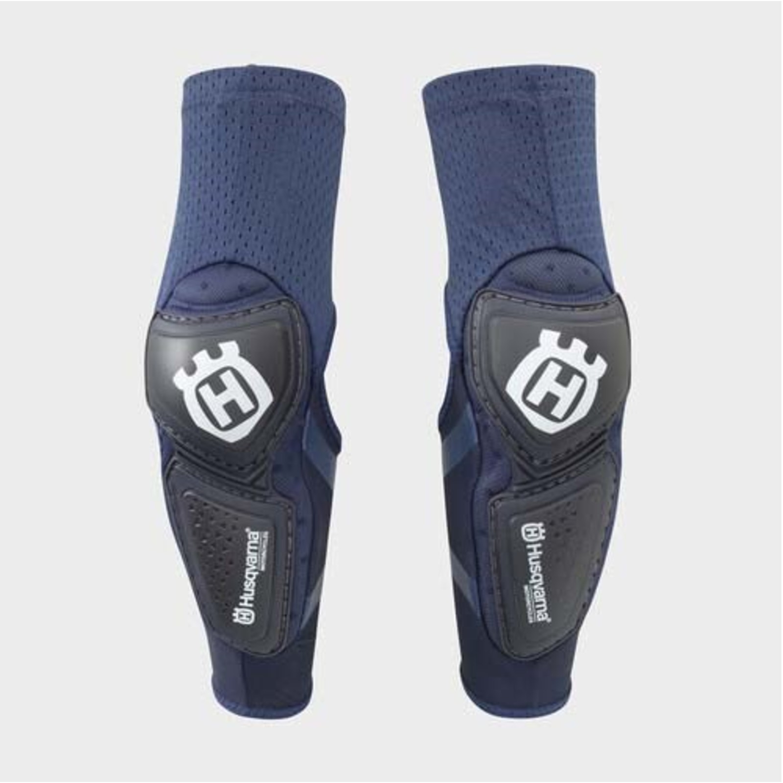 Reusch KNEE PROTECTORS DE LUXE (PAIR) - Equipment and Gear