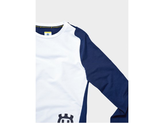 pho_hs_closeup_47512_3hs198620x_women_inventor_longsleeve_close_up1__sall__awsg__v1